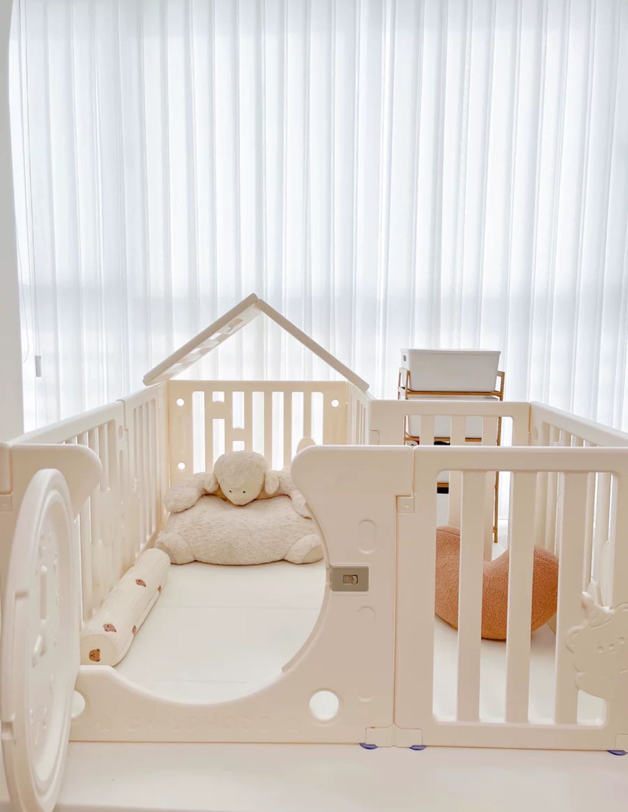 Lunar Bunny Playpen