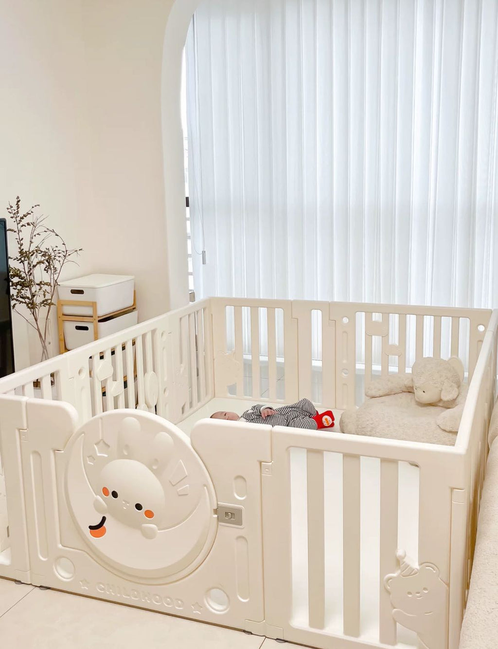 Lunar Bunny Playpen